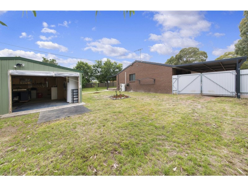 16 Australie Close, Gilmore ACT 2905