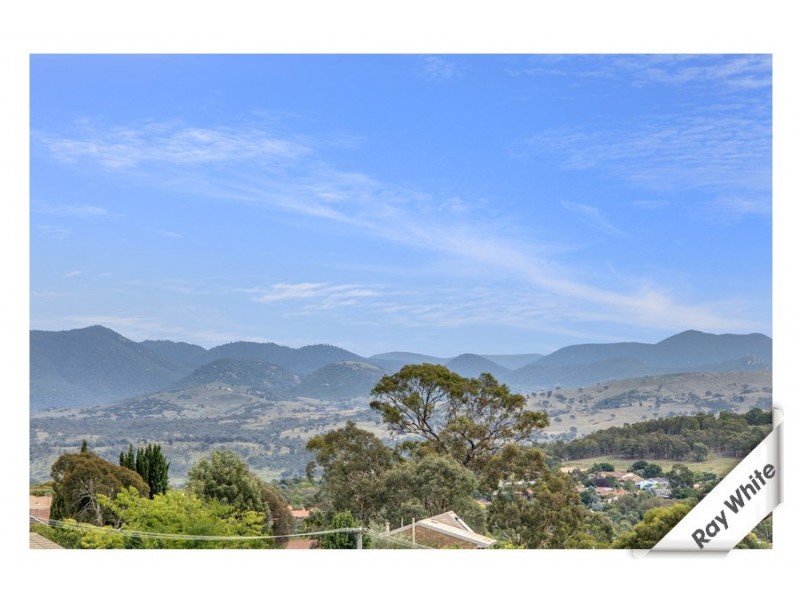 66 Carter Crescent, Calwell ACT 2905