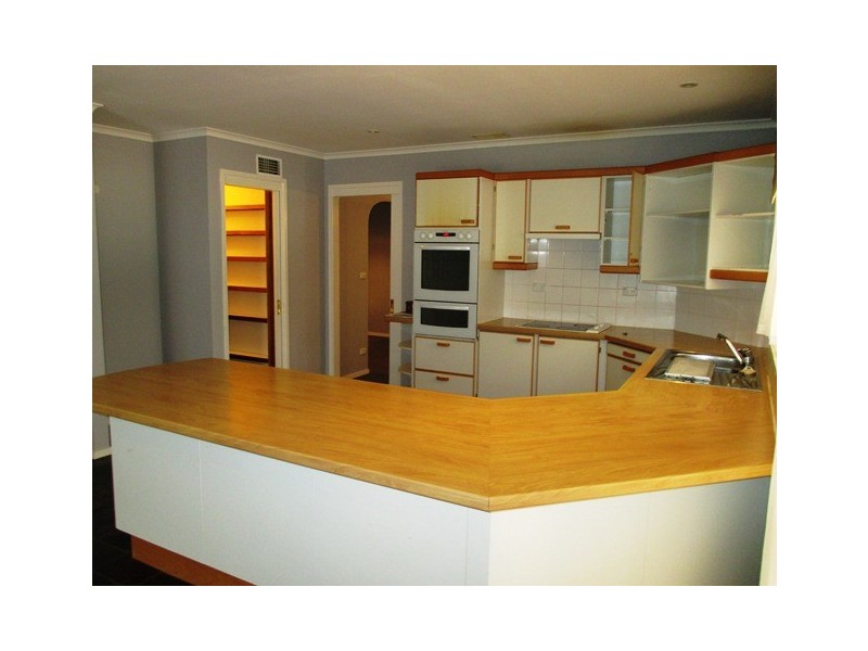 38 Mount Vernon Drive, Kambah ACT 2902