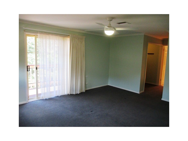 38 Mount Vernon Drive, Kambah ACT 2902