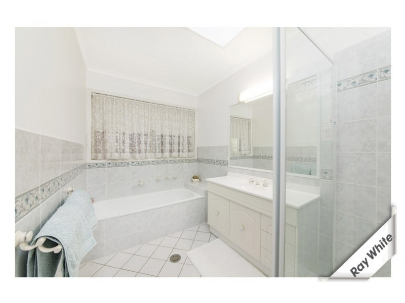 1 Bolger Place, Kambah ACT 2902