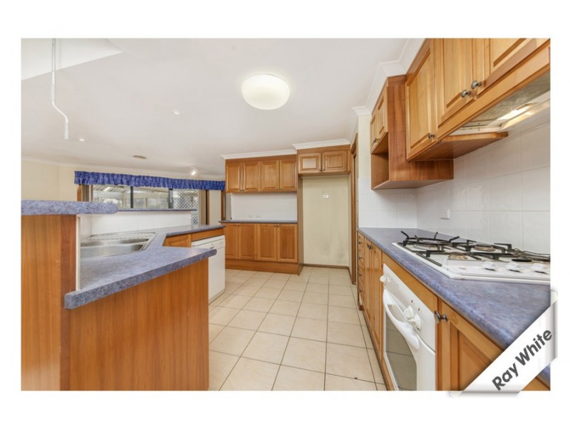 6 Colverwell Crescent, Jerrabomberra NSW 2619