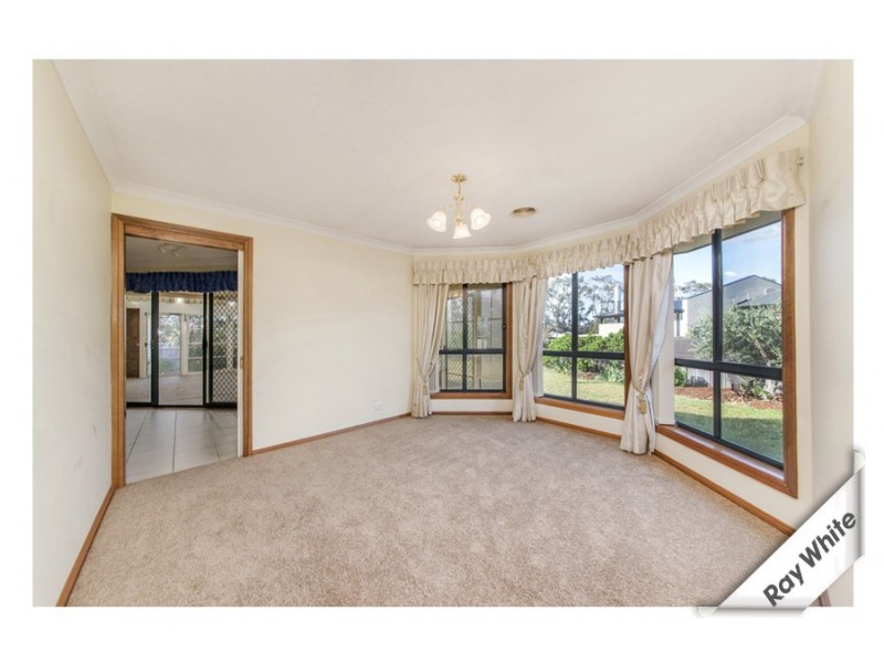 6 Colverwell Crescent, Jerrabomberra NSW 2619