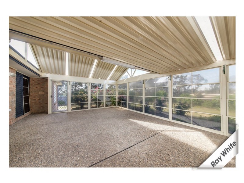 6 Colverwell Crescent, Jerrabomberra NSW 2619