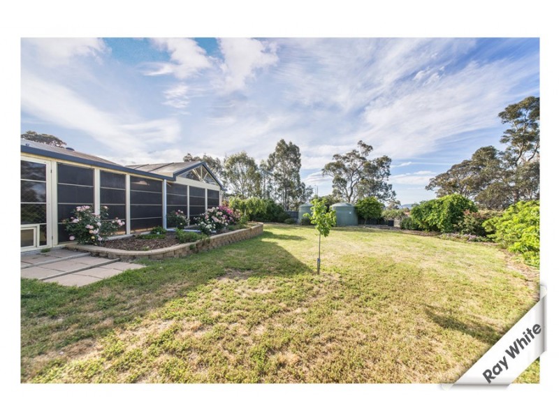 6 Colverwell Crescent, Jerrabomberra NSW 2619