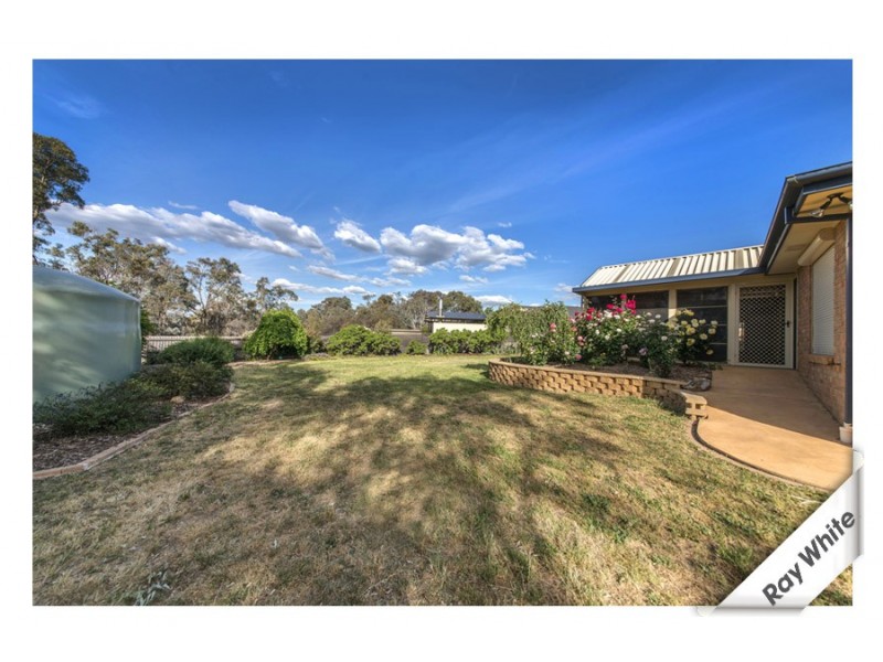 6 Colverwell Crescent, Jerrabomberra NSW 2619