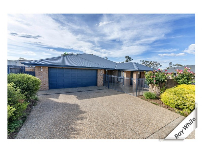 6 Colverwell Crescent, Jerrabomberra NSW 2619