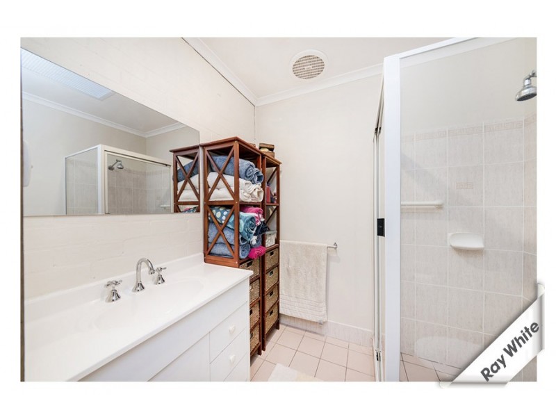 8/15 Scarfe Close, Gordon ACT 2906