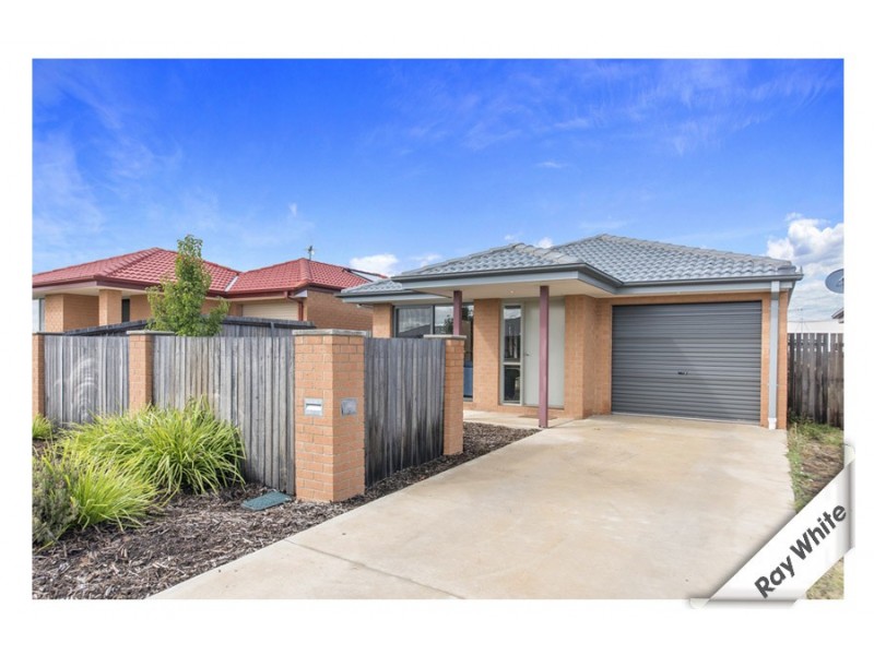 172 Macfarlane Burnett Avenue, Macgregor ACT 2615