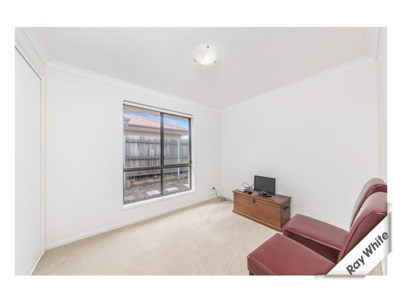 172 Macfarlane Burnett Avenue, Macgregor ACT 2615
