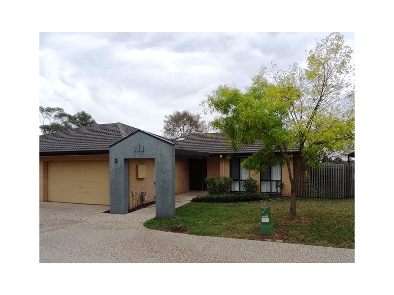 2/121 Streeton Drive, Stirling ACT 2611
