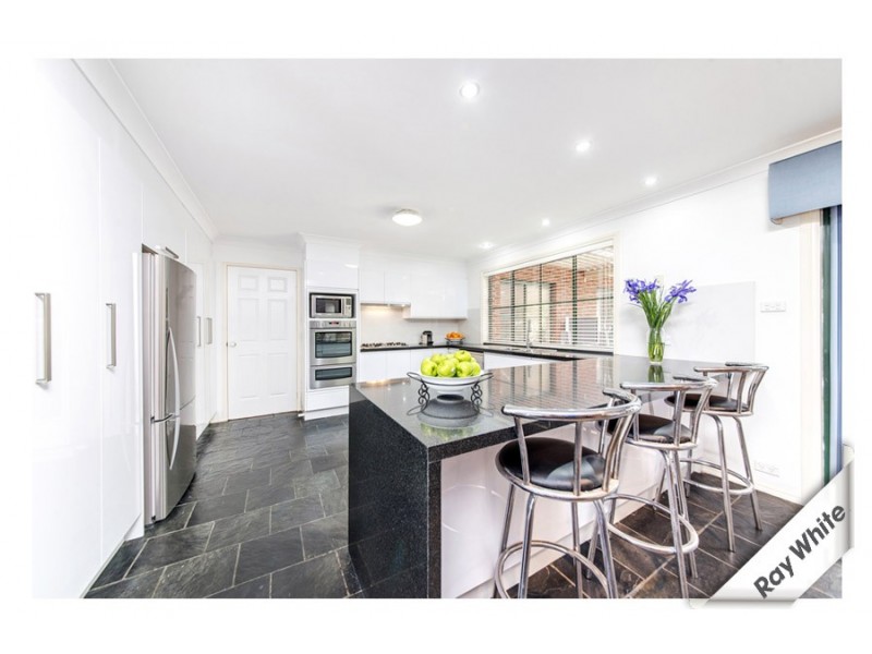 30 Saggers Close, Gordon ACT 2906