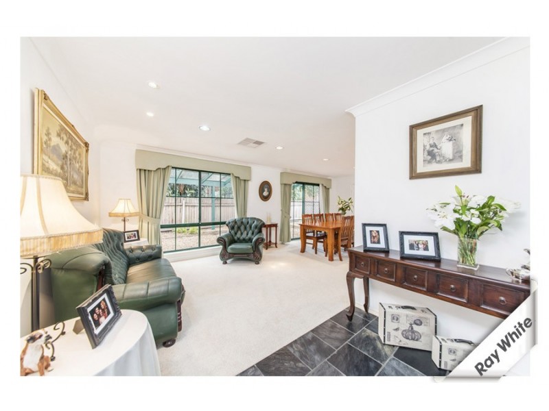 30 Saggers Close, Gordon ACT 2906