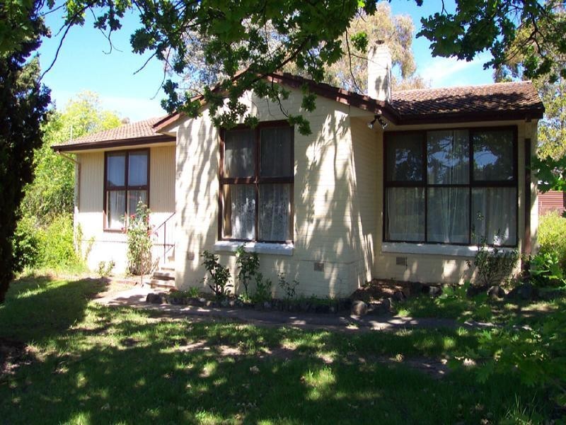 55 DEBENHAM STREET, Mawson ACT 2607