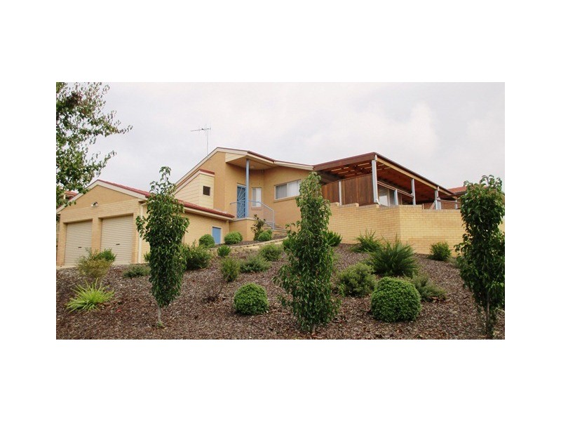 11 Burrumarra Avenue, Ngunnawal ACT 2913