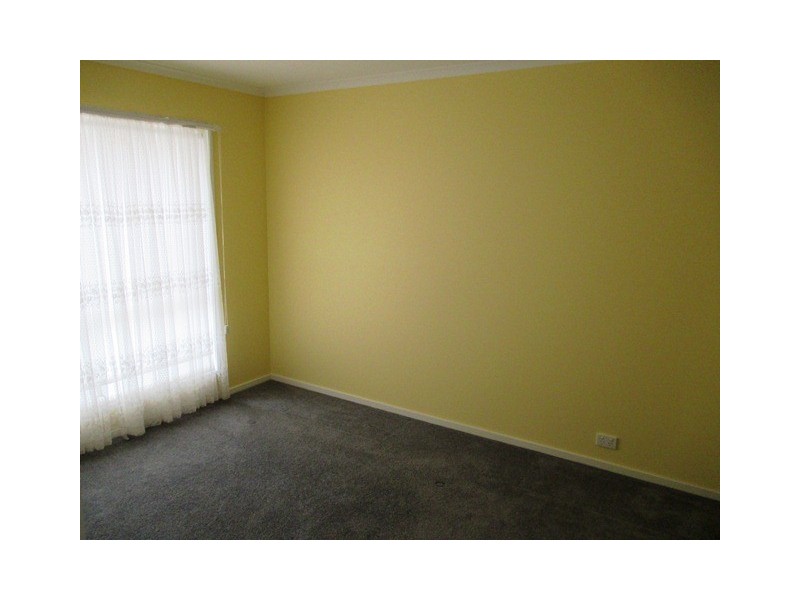 11 Burrumarra Avenue, Ngunnawal ACT 2913