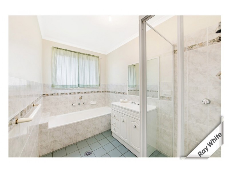 33 Warrumbul Street, Ngunnawal ACT 2913