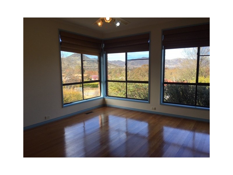 4 Dempsey Place, Gordon ACT 2906