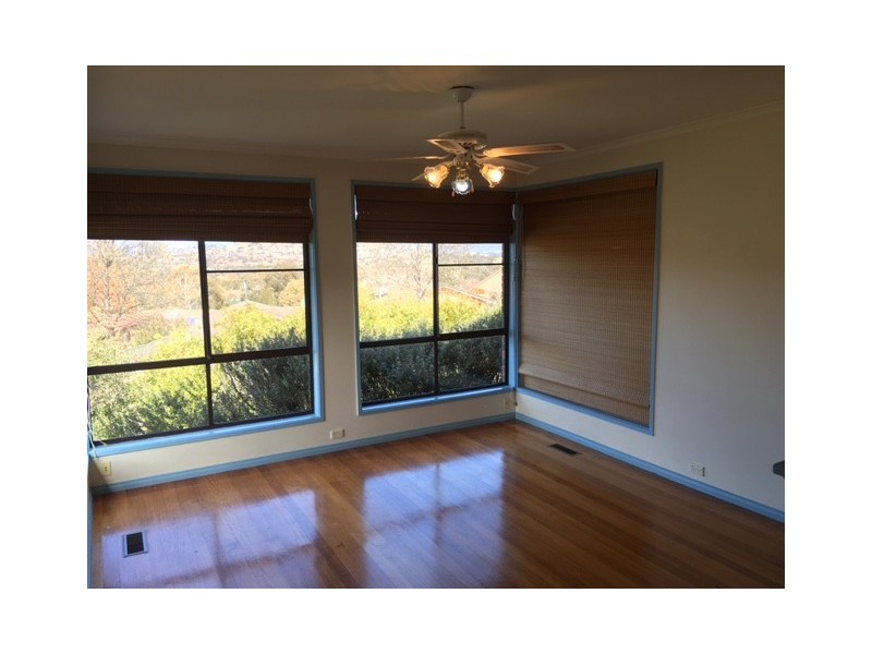 4 Dempsey Place, Gordon ACT 2906