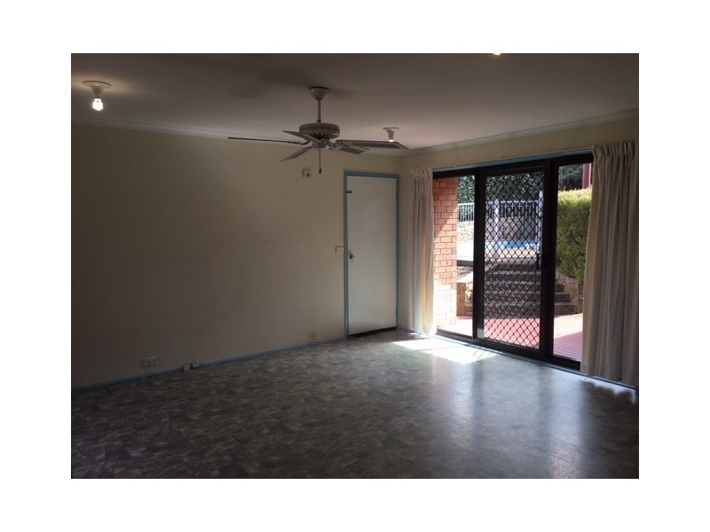 4 Dempsey Place, Gordon ACT 2906