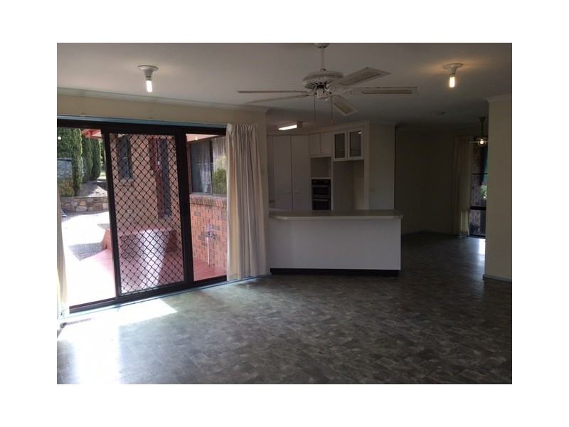 4 Dempsey Place, Gordon ACT 2906