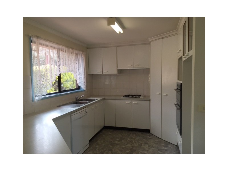 4 Dempsey Place, Gordon ACT 2906