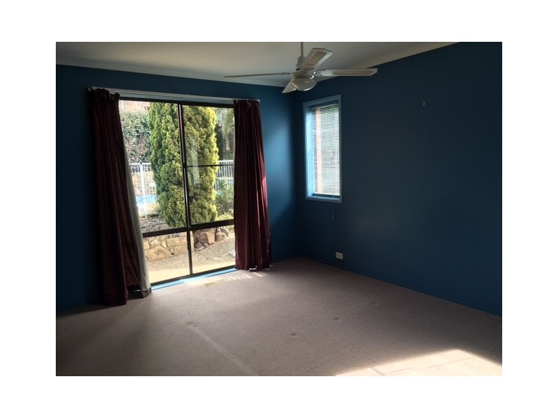4 Dempsey Place, Gordon ACT 2906