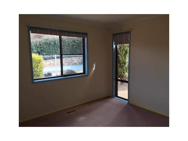 4 Dempsey Place, Gordon ACT 2906