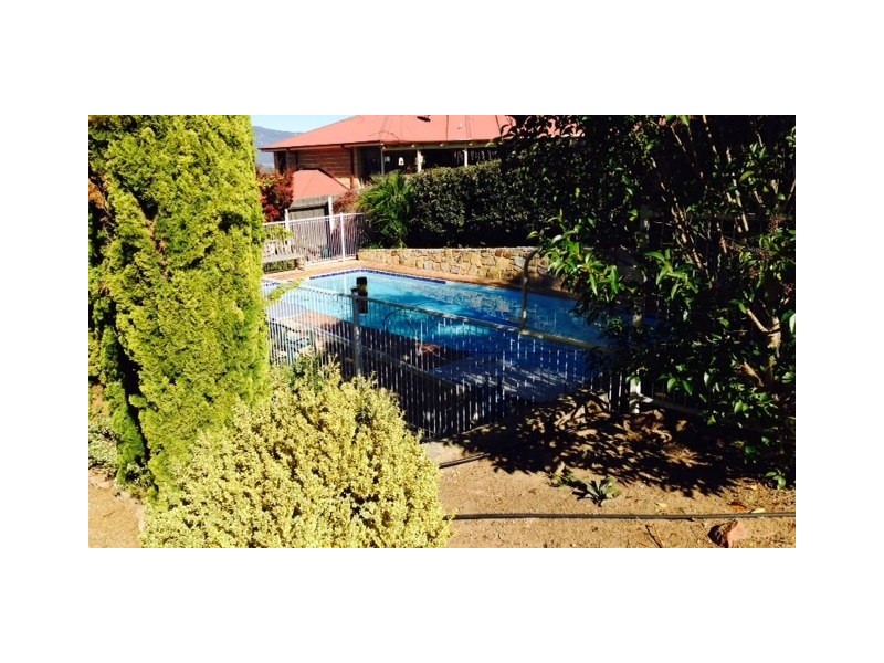 4 Dempsey Place, Gordon ACT 2906