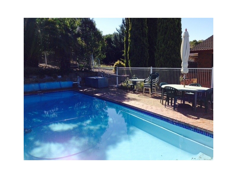 4 Dempsey Place, Gordon ACT 2906