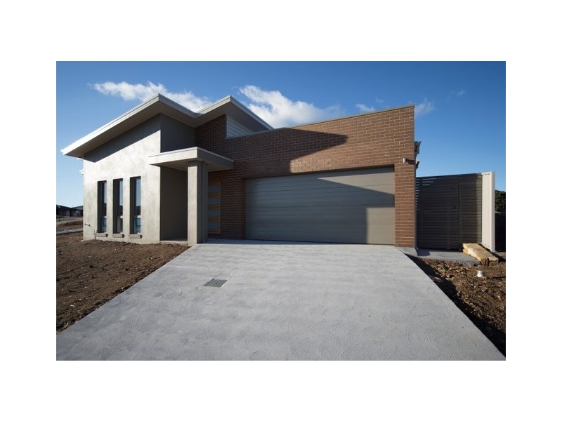 31 Anakie Court, Ngunnawal ACT 2913