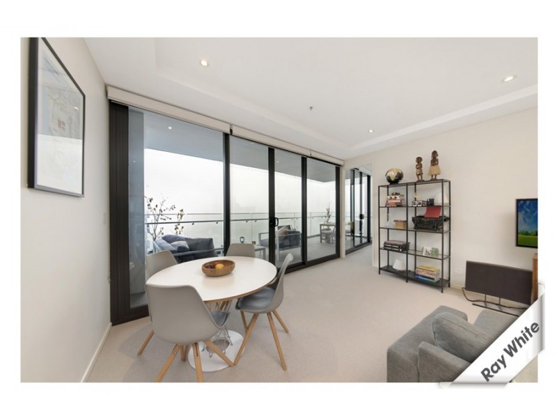 1418/240 ‘Manhattan on the Park’ Bunda Street, City ACT 2601