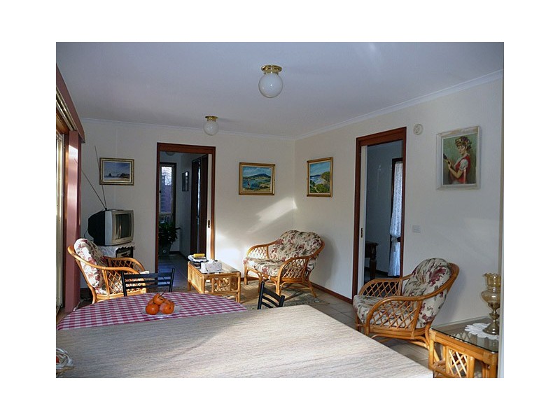 4 Melrose Place, Jerrabomberra NSW 2619