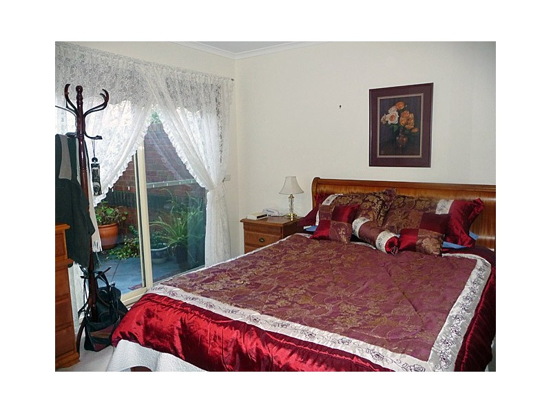 4 Melrose Place, Jerrabomberra NSW 2619