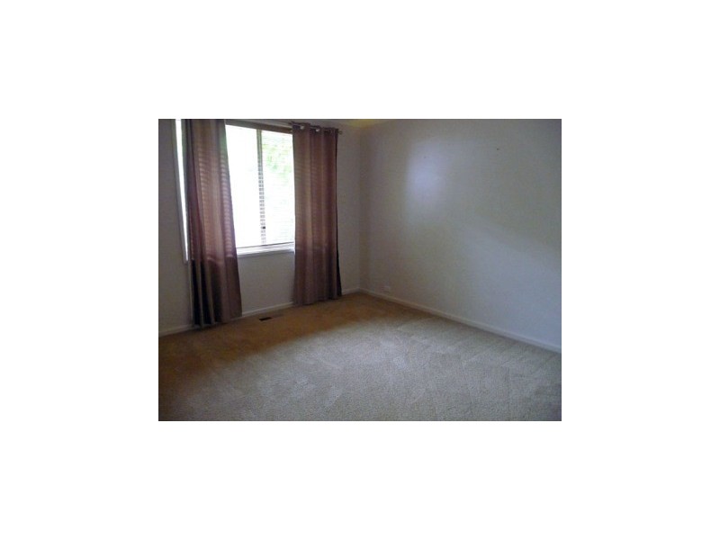 33 Eagle Cct, Kambah ACT 2902