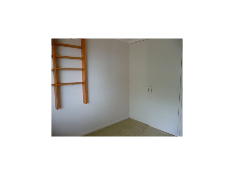 33 Eagle Cct, Kambah ACT 2902