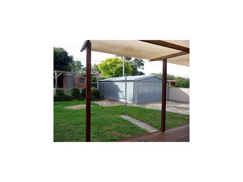 33 Eagle Cct, Kambah ACT 2902