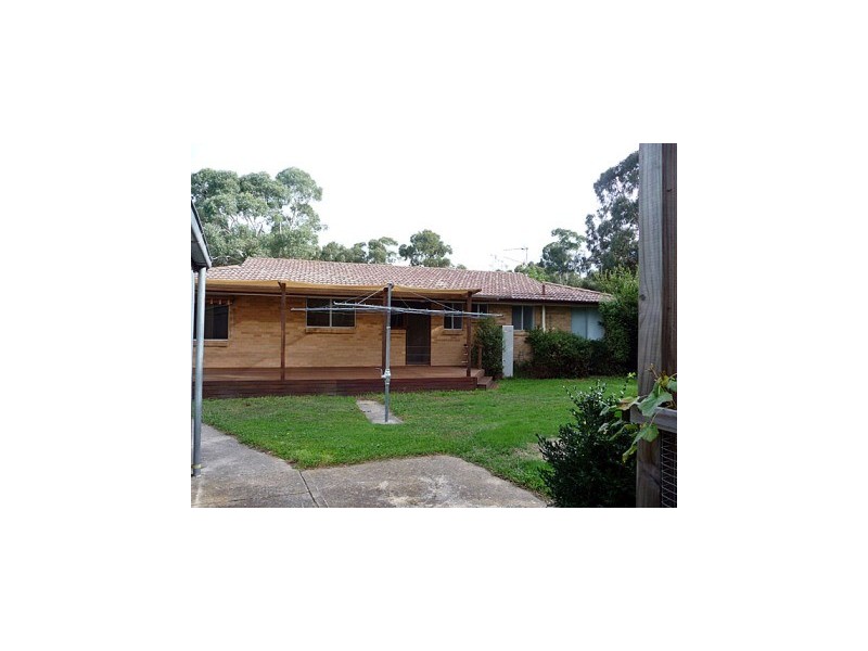 33 Eagle Cct, Kambah ACT 2902