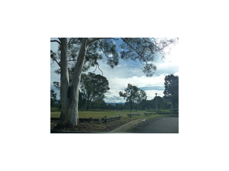 33 Eagle Cct, Kambah ACT 2902