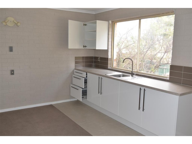 28 Buntine Crescent, Isaacs ACT 2607