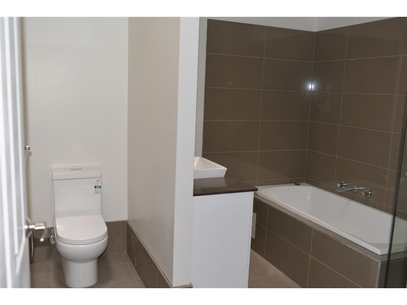 28 Buntine Crescent, Isaacs ACT 2607