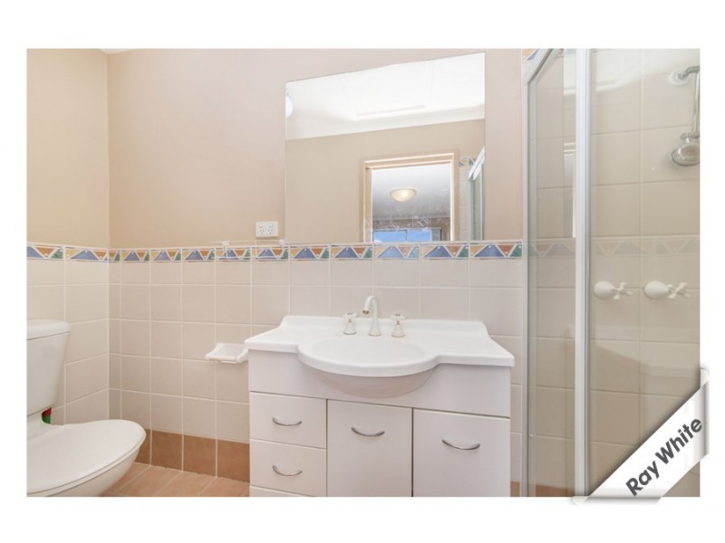 1/4 Riley Close, Ngunnawal ACT 2913