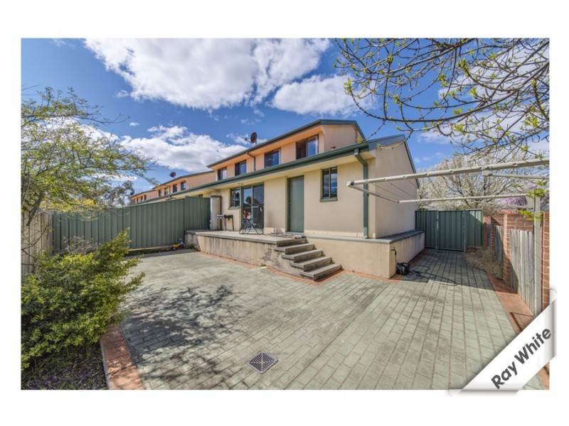 1/4 Riley Close, Ngunnawal ACT 2913
