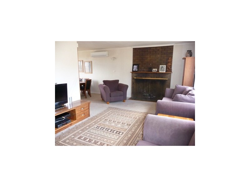 6 Folingsby Street, Weston ACT 2611