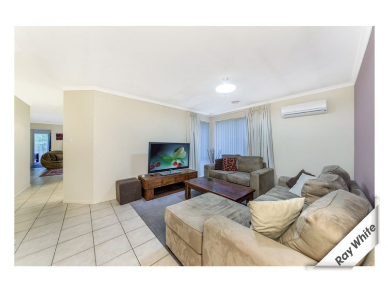 16 Pedrail Place, Dunlop ACT 2615