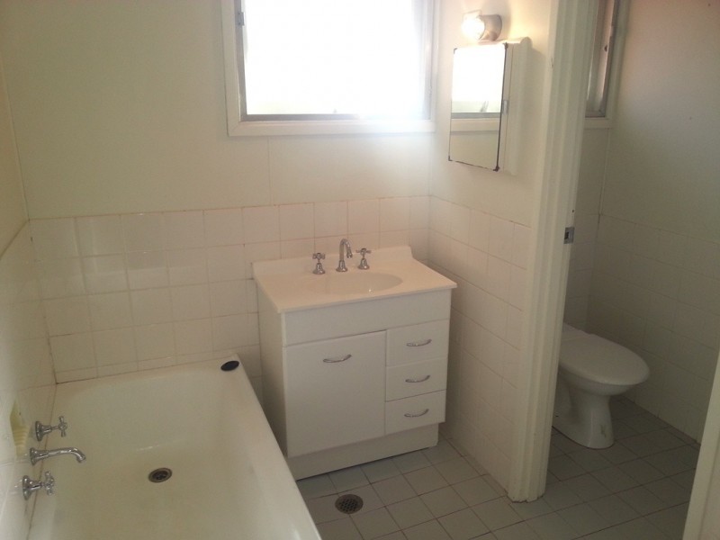 7 McNicoll Street, Hughes ACT 2605
