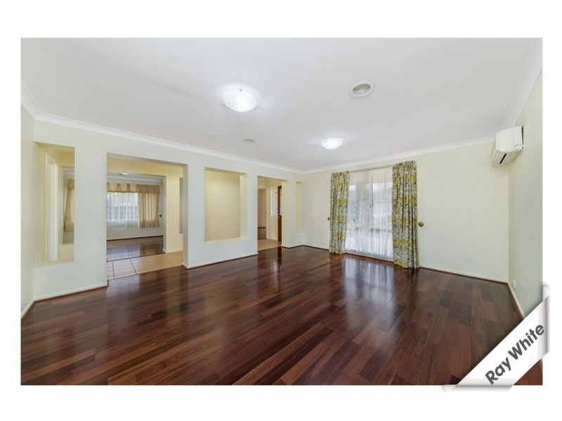 7 Woodfull Loop, Gordon ACT 2906