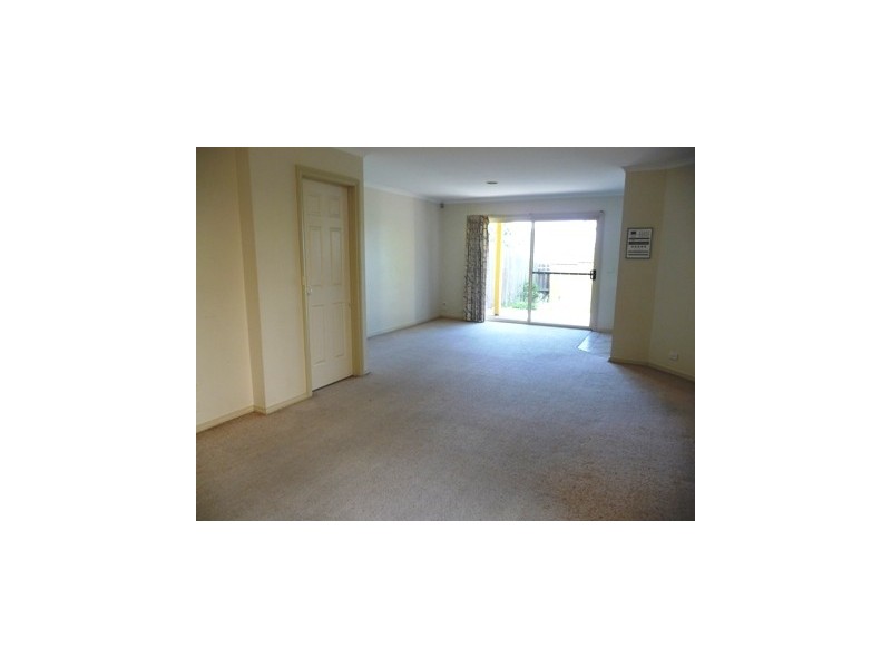 8/4 Tauss Place, Bruce ACT 2617