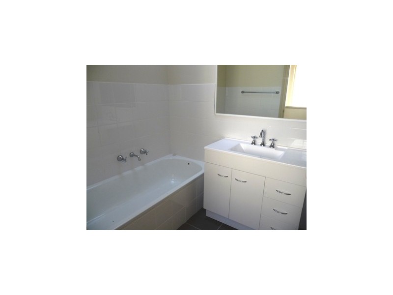 8/4 Tauss Place, Bruce ACT 2617