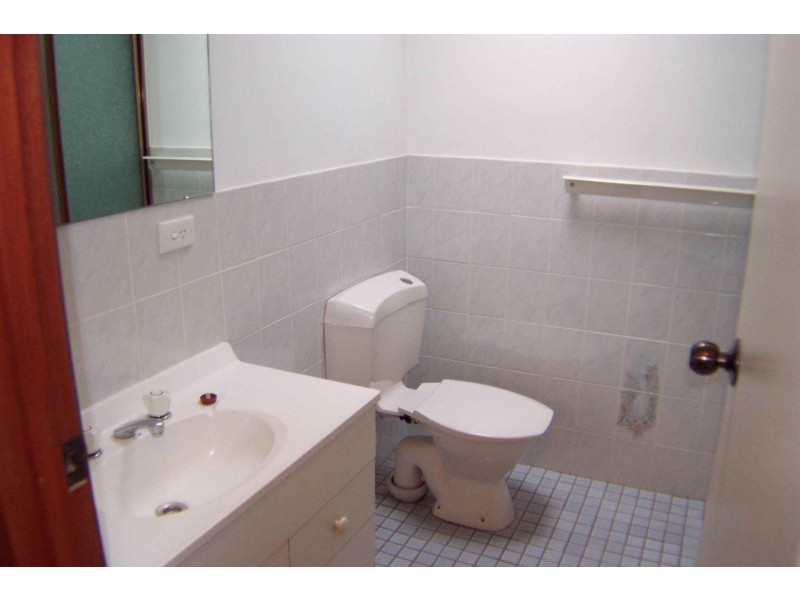 9 Rowe Place, Phillip ACT 2606